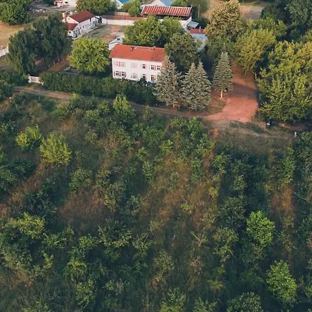 Gemuetliches Auf Gut Johannesberg *